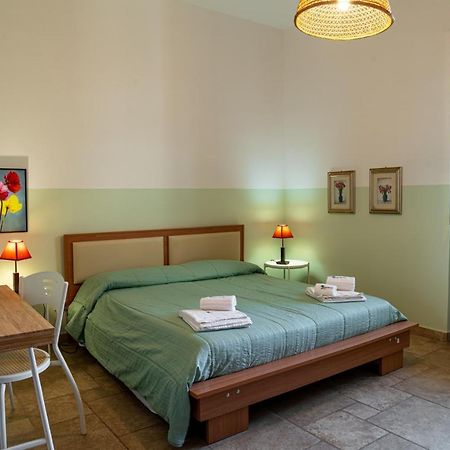 Masseria Agriturismo Il Sorriso Degli Ulivi - Dimora Di Charme Галлиполи Экстерьер фото