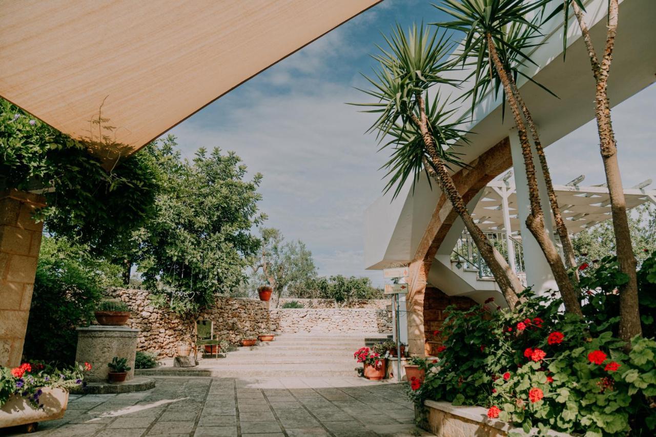 Masseria Agriturismo Il Sorriso Degli Ulivi - Dimora Di Charme Галлиполи Экстерьер фото