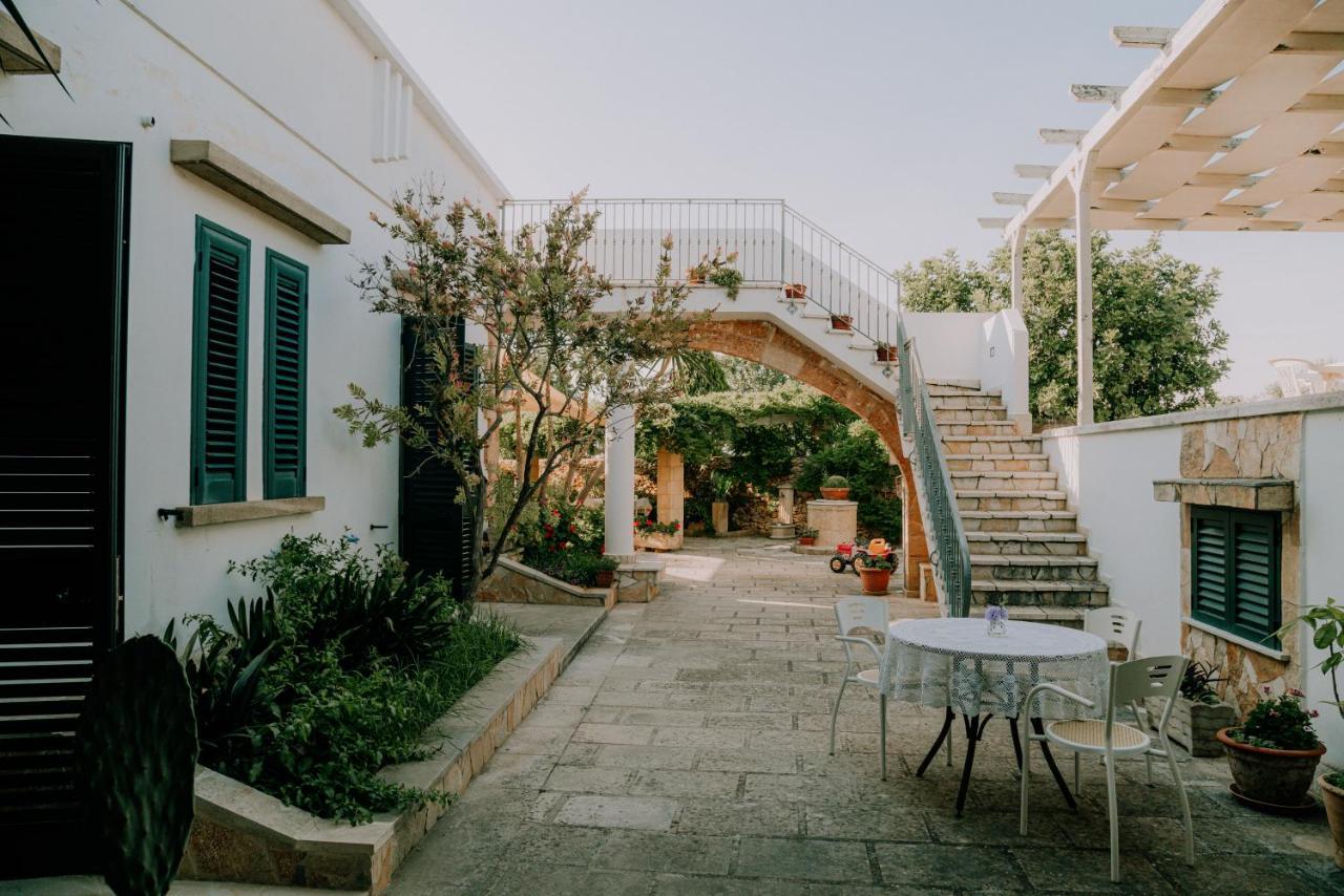Masseria Agriturismo Il Sorriso Degli Ulivi - Dimora Di Charme Галлиполи Экстерьер фото